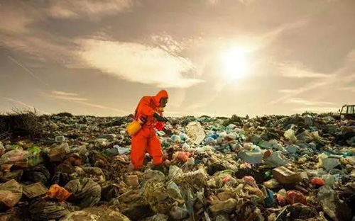 婁底市浩天環(huán)?？萍加邢薰?婁底危險(xiǎn)廢物經(jīng)營,環(huán)保技術(shù)開發(fā)及咨詢推廣,環(huán)境設(shè)施建設(shè),危險(xiǎn)廢物運(yùn)營管理